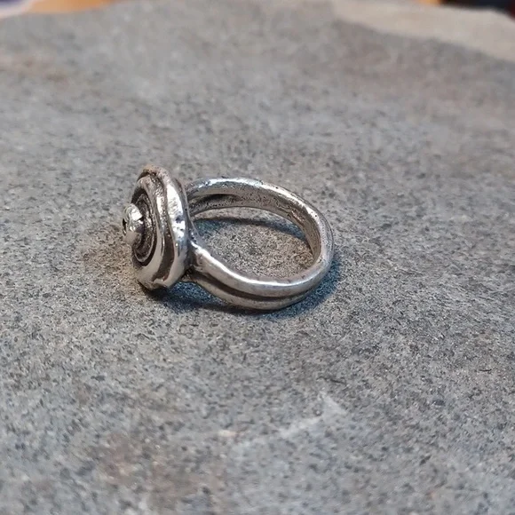 Handmade Sterling Silver ring - Picture 2 of 5